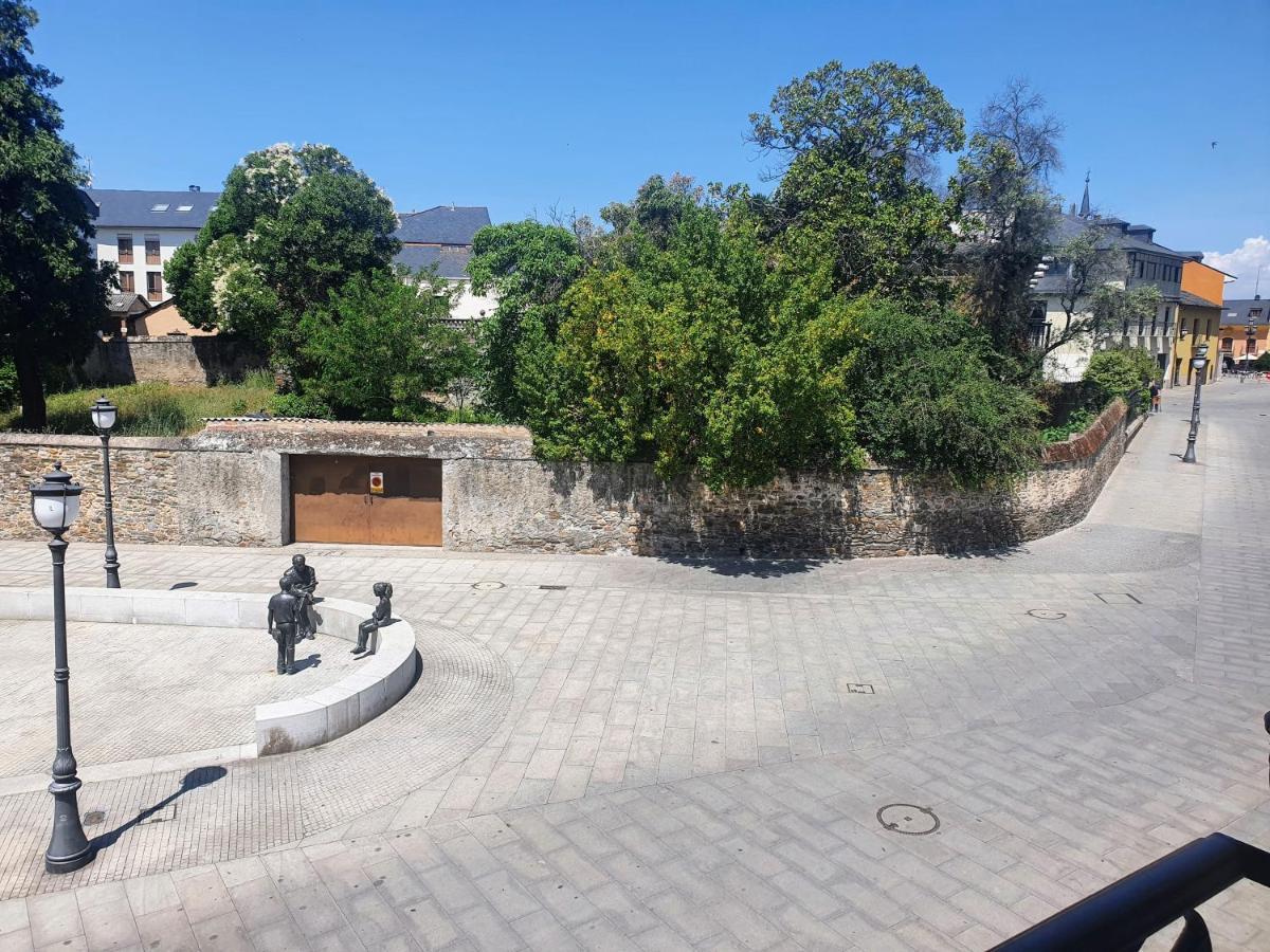 Apartamento En El Casco Antiguo De Ponferrada Exteriér fotografie